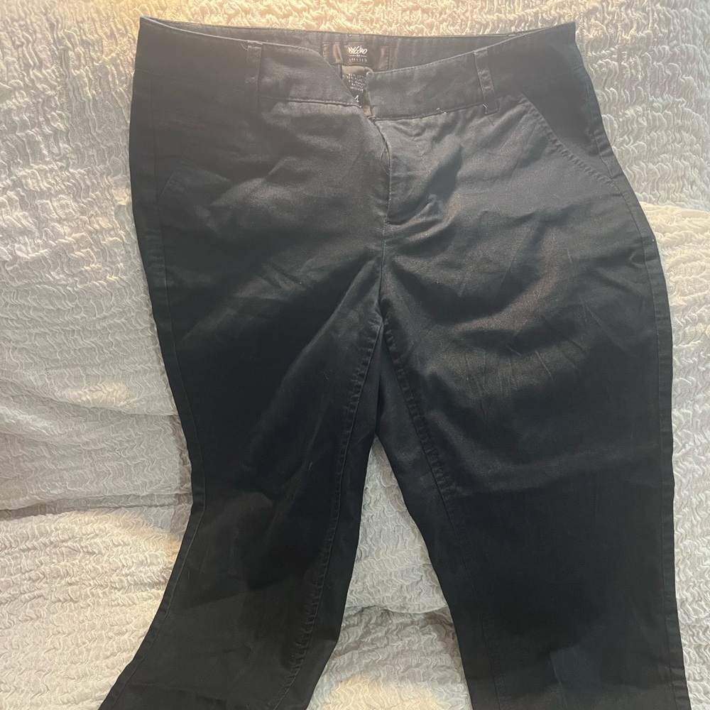 Targets size 4 women dressy capri